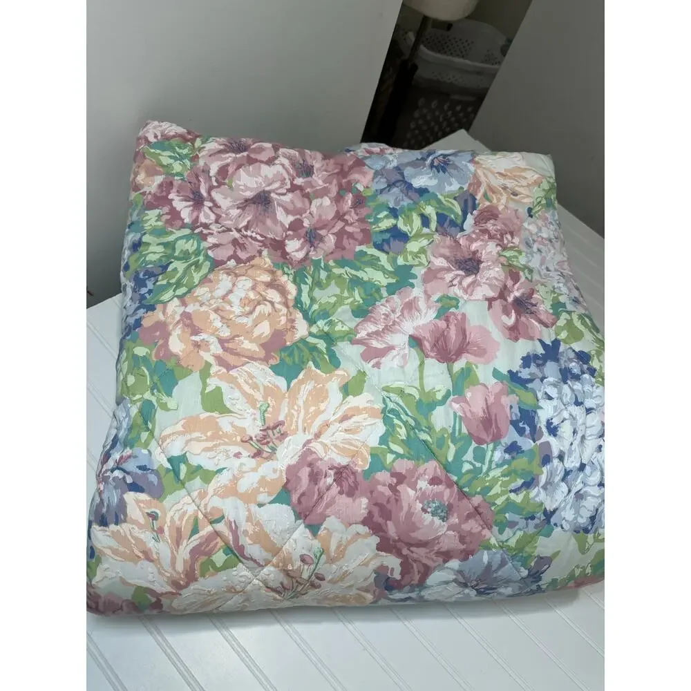 Vintage Croscill Cottagecore Pastel Floral Queen Size Comforter Rose Violet